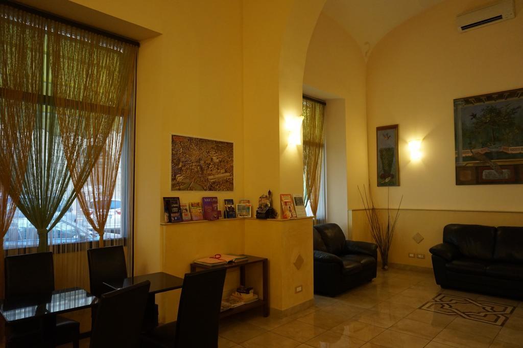 Hotel Maryelen Roma Exterior foto